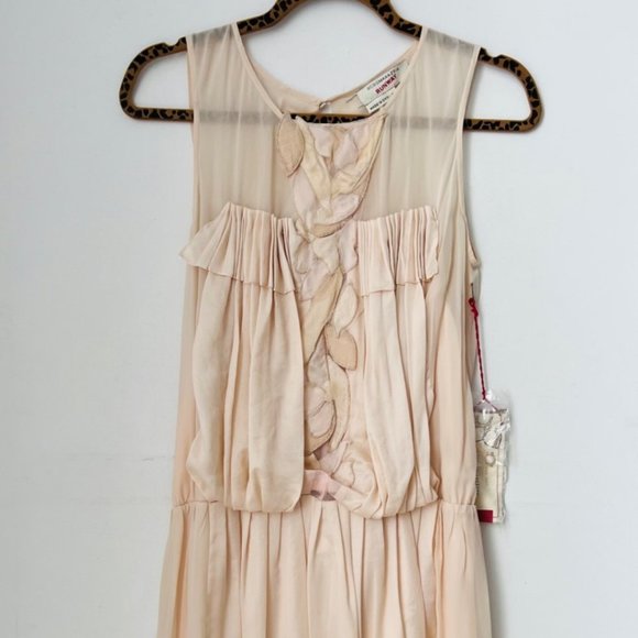 BCBG Max Azria RUNWAY Collection DRESS Limited Edition 100% SILK Pleated ( S ) - Picture 2 of 6